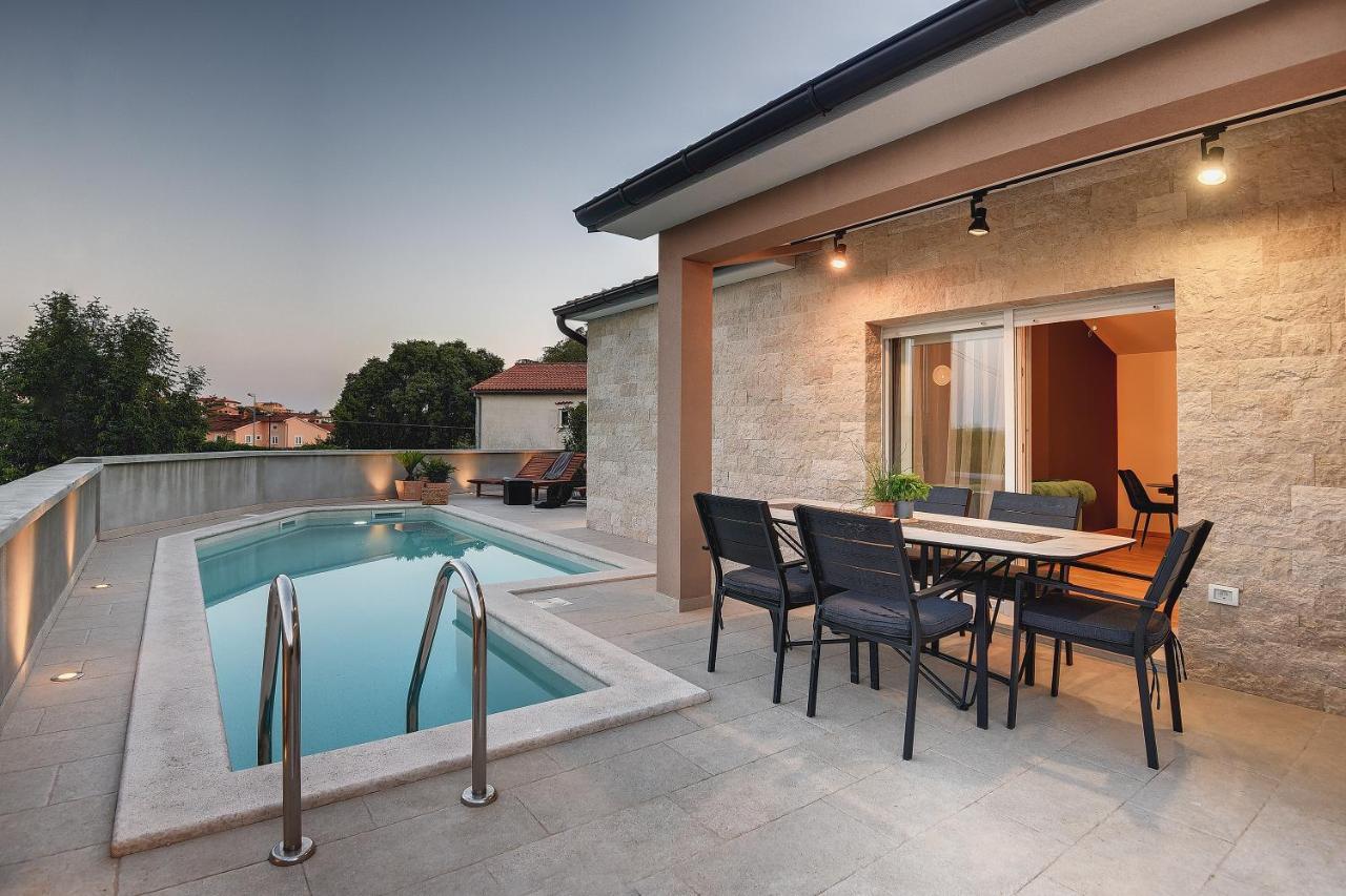 Vila Una With Private Pool Near Rovinj - Open 2022 Rovinjsko Selo Exterior foto